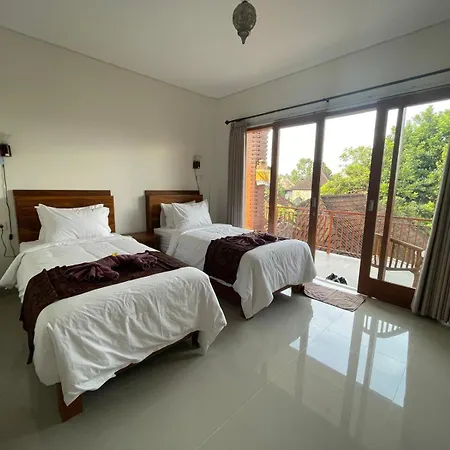 Umah Arya Homestay & Spa 2